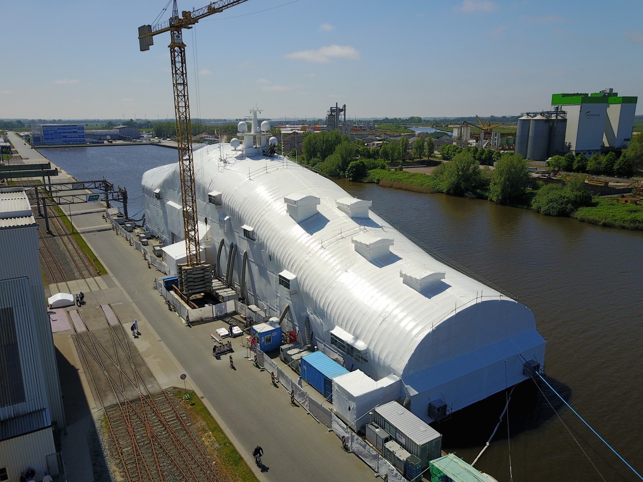 Covered building dock and shipyard infrastructure